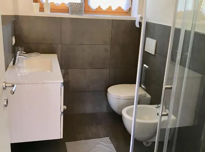 Σαλέ Tenuta Pozzi Colico